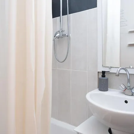 Charming In Saint-denis Apartment *